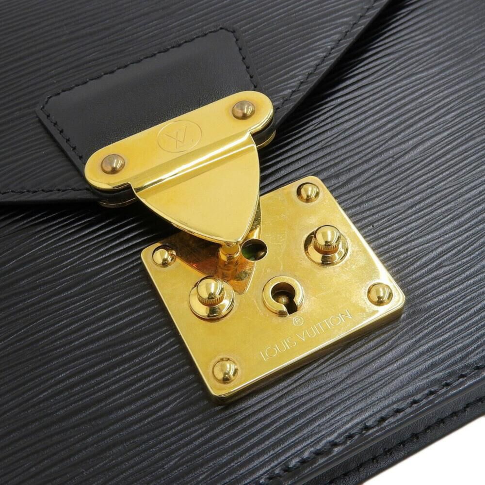 Louis Vuitton Clutch