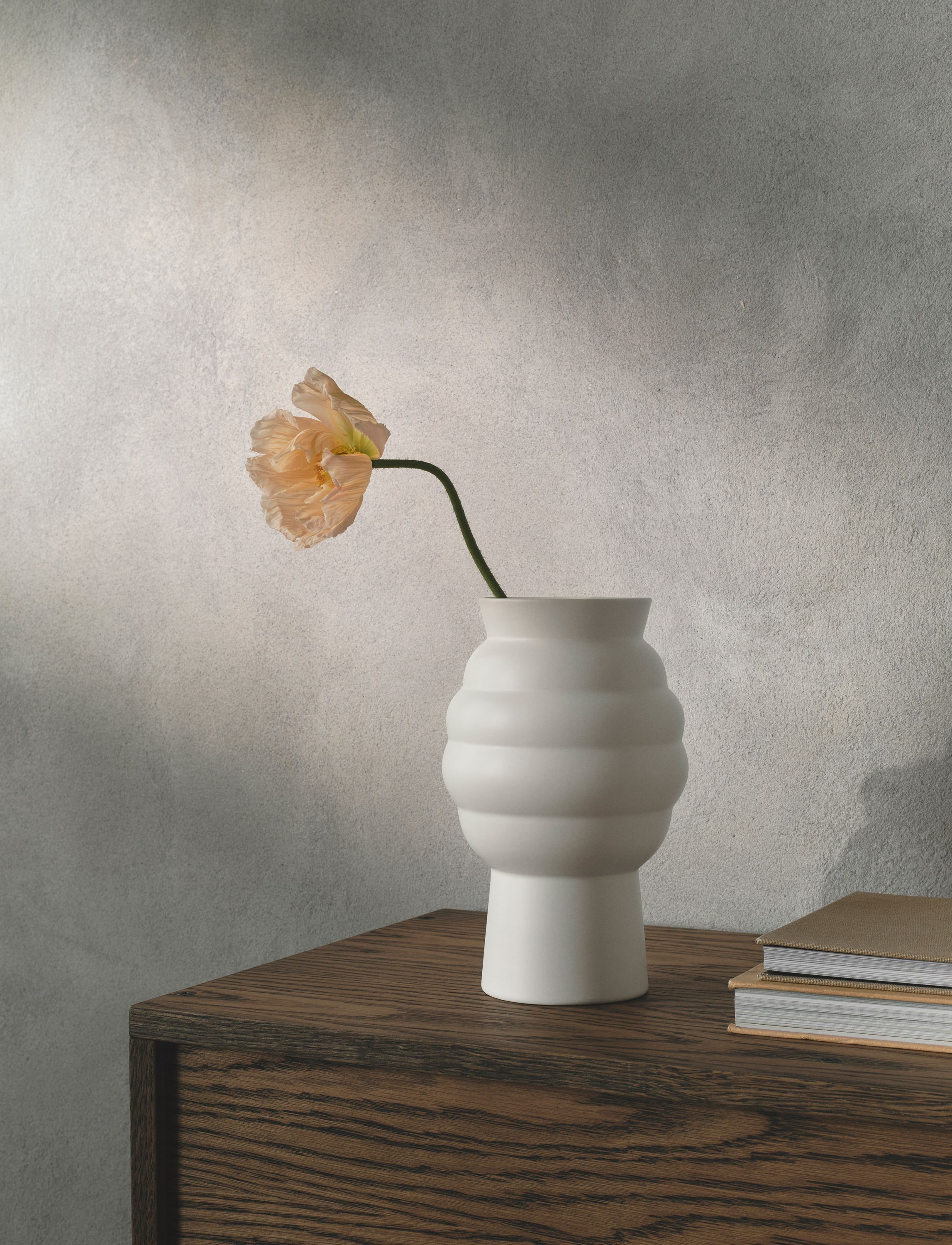 Tortus Archie vase No2 white