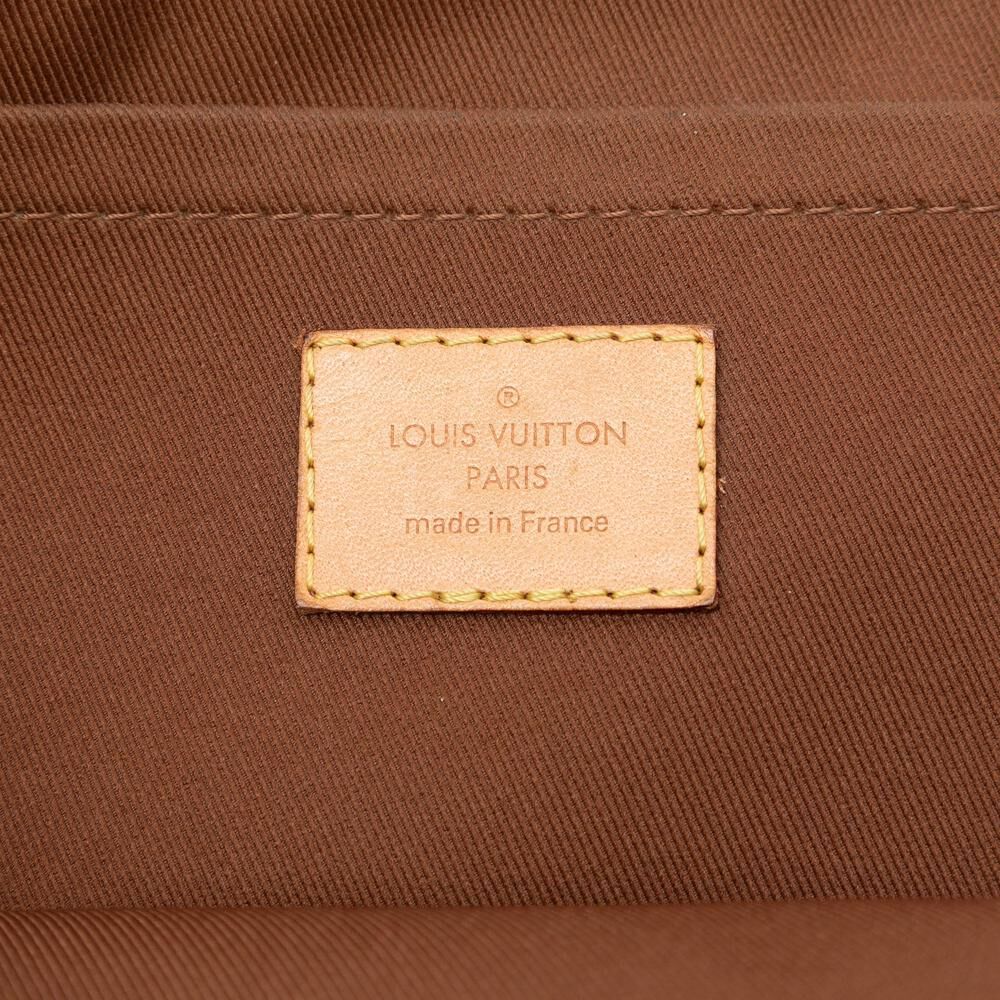 Louis Vuitton Clutch