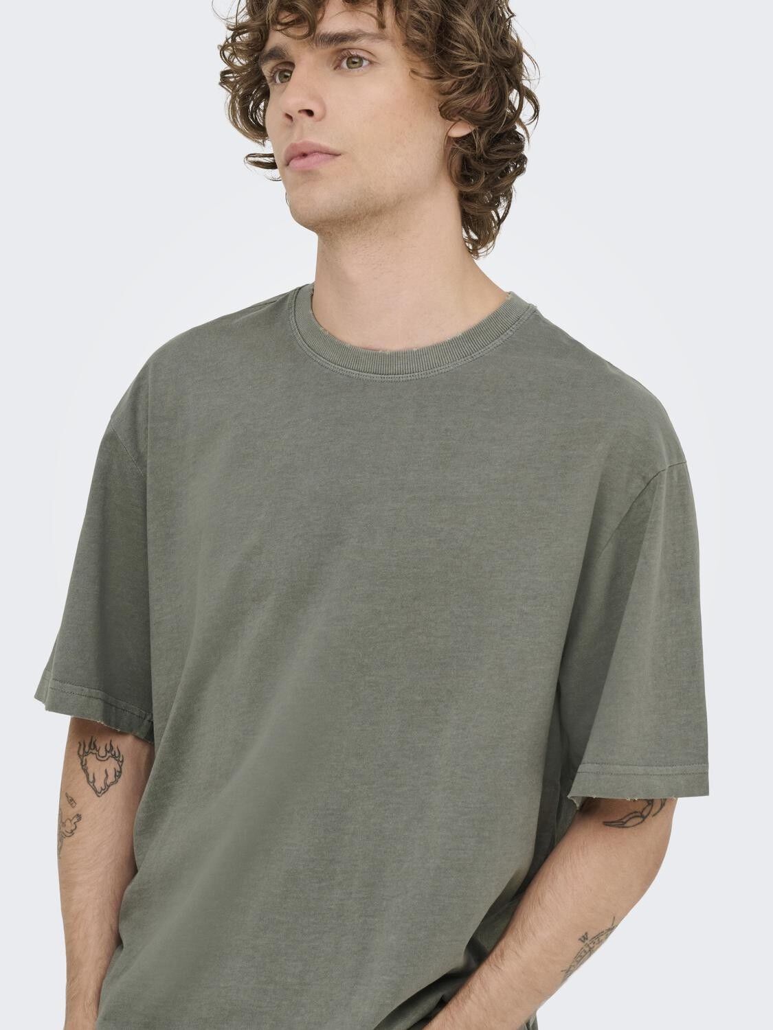 ONSDISTRESS RLX SS TEE NOOS