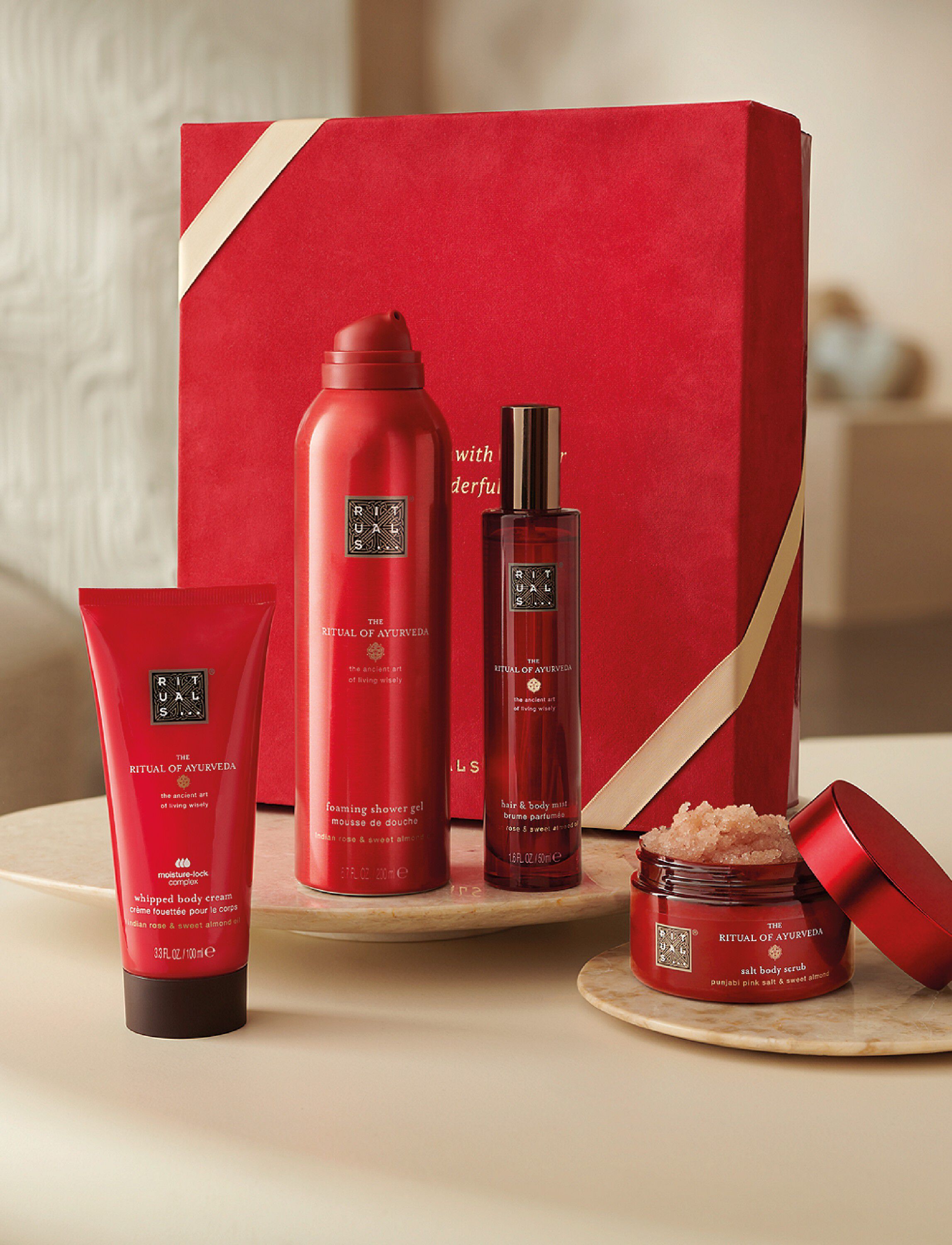 The Ritual of Ayurveda - Medium Gift Set 2026