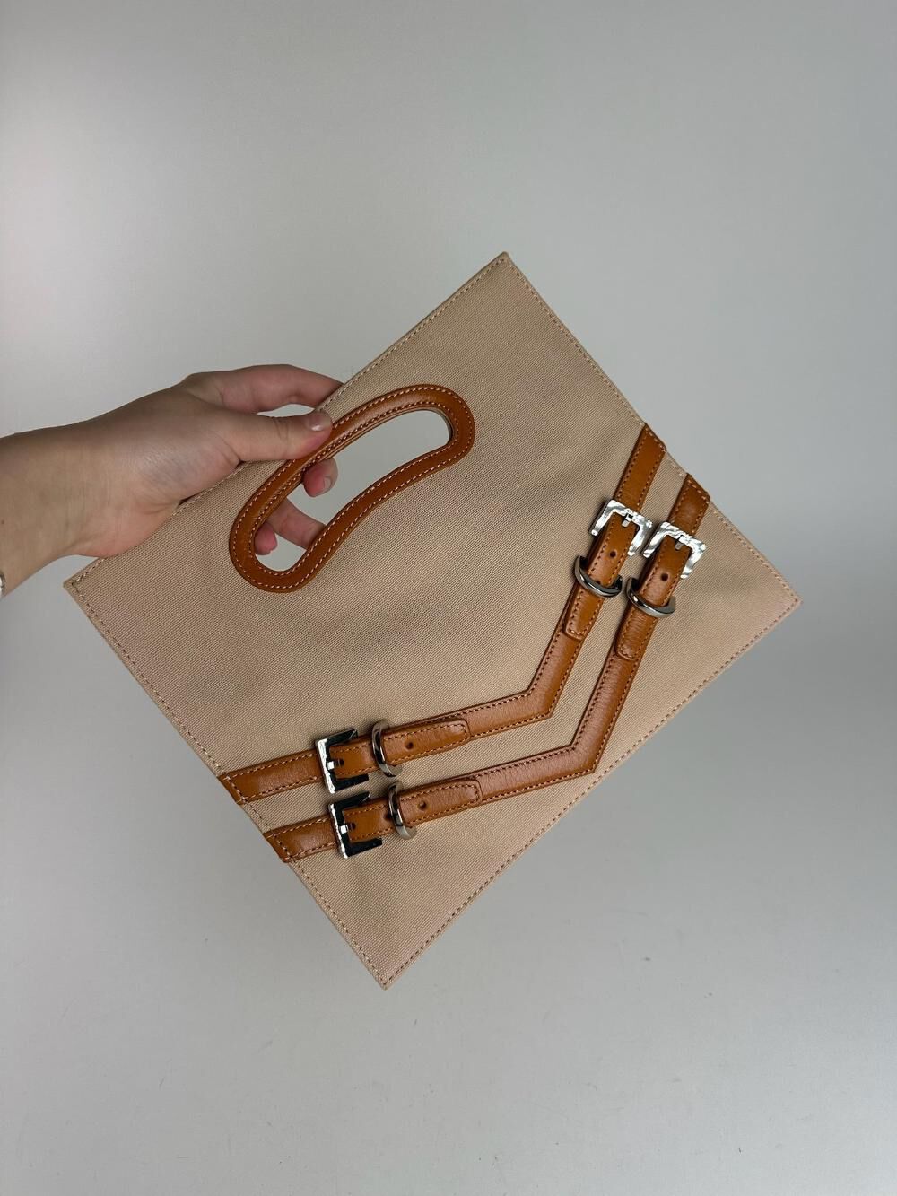 Yves Saint Laurent Handbag