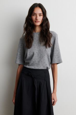 Amala Knit SS O-Neck