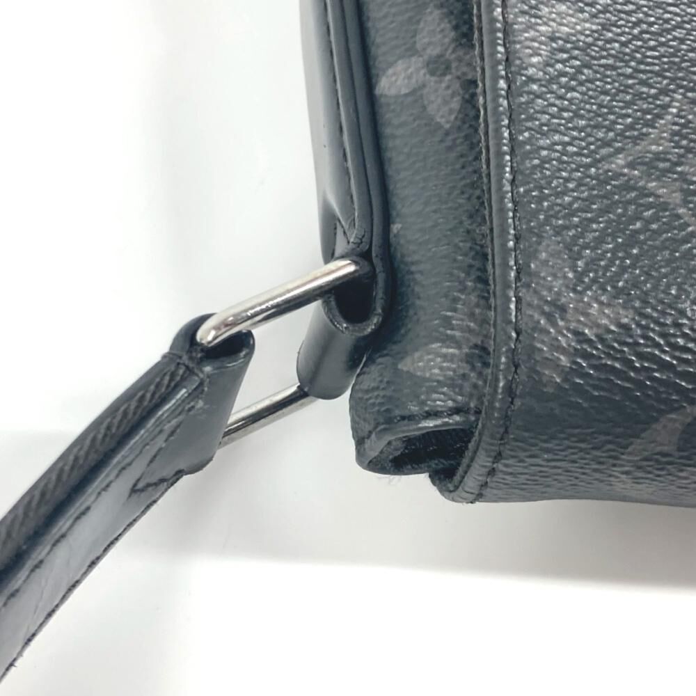 Louis Vuitton Messenger