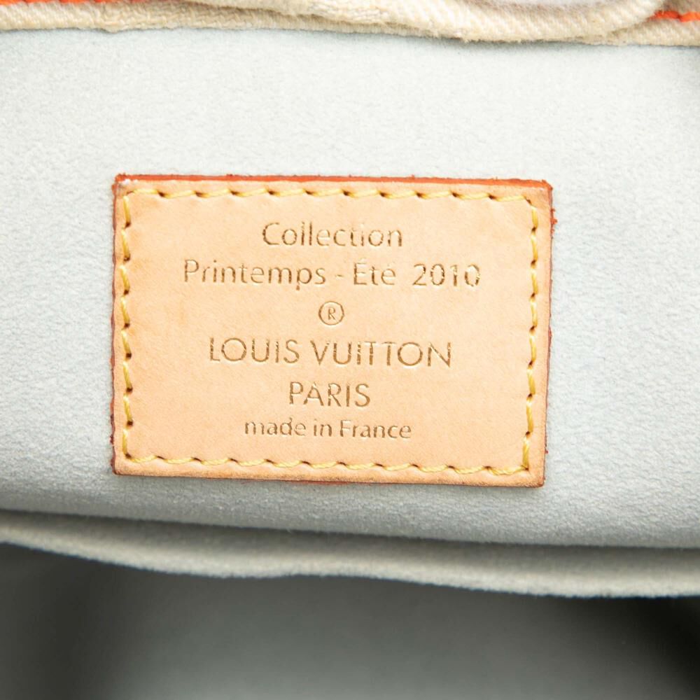 Louis Vuitton Shoulder Bags