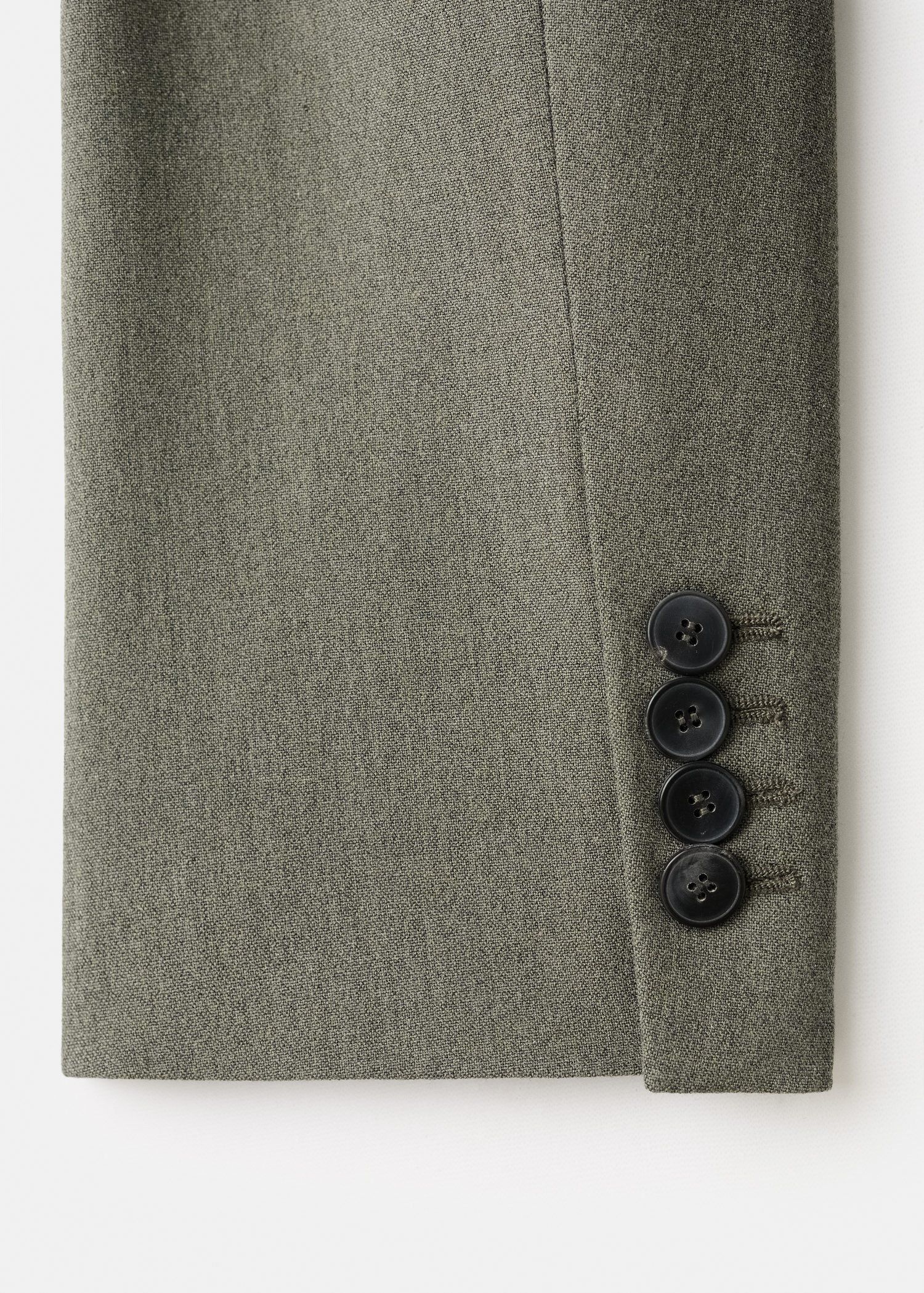 Suit jacket with pockets