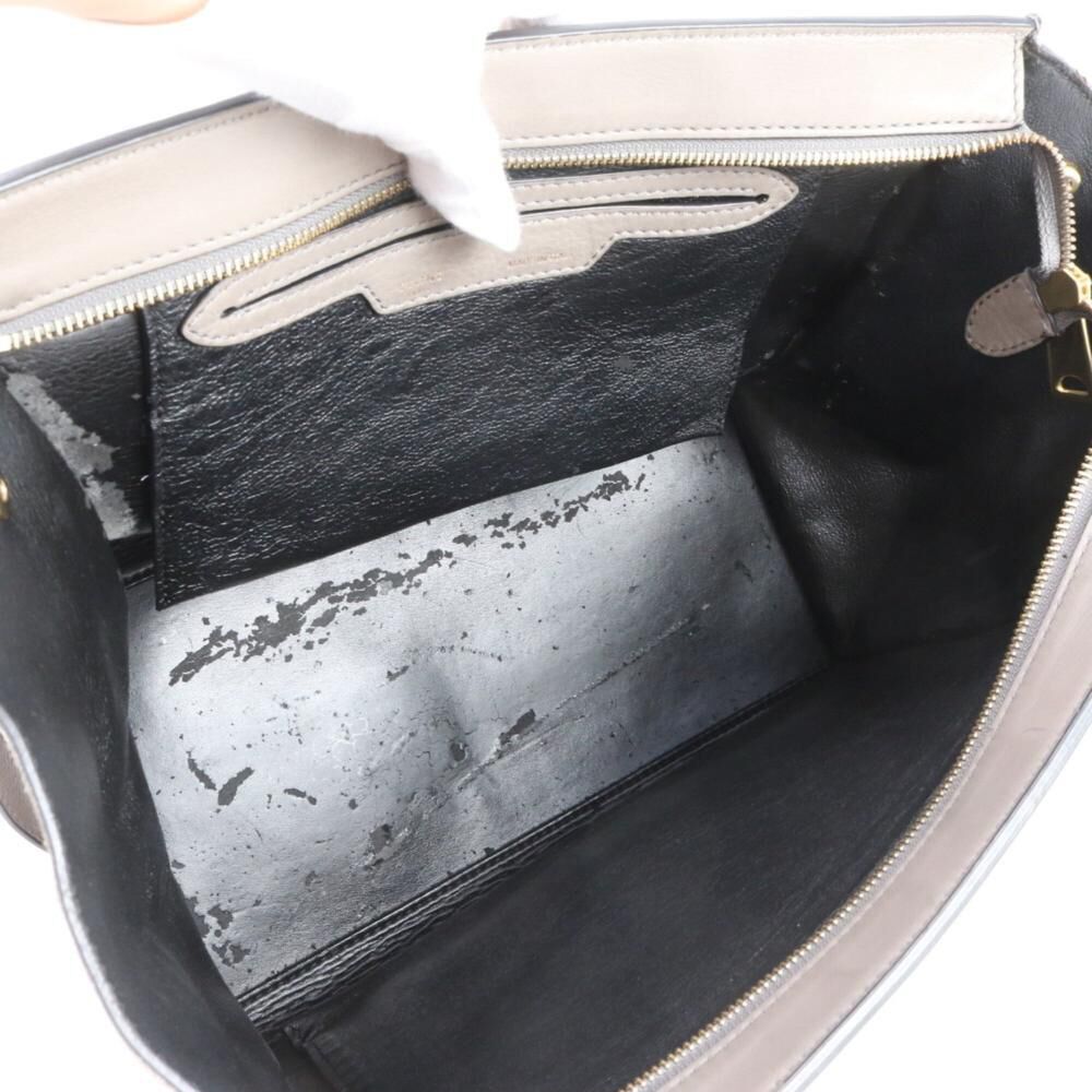 C&eacute;line Trapeze