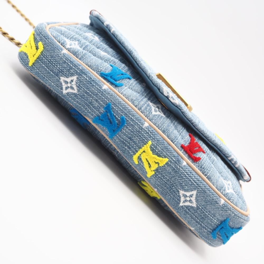Louis Vuitton Shoulder Bags