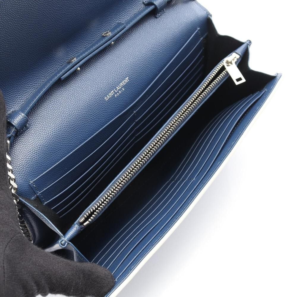 Yves Saint Laurent Shoulder Bag