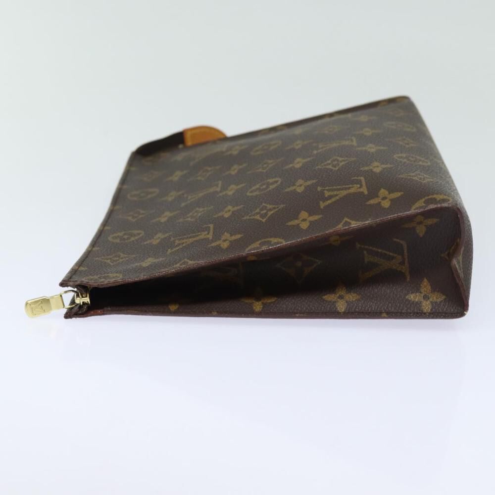 Louis Vuitton Poche Toilette