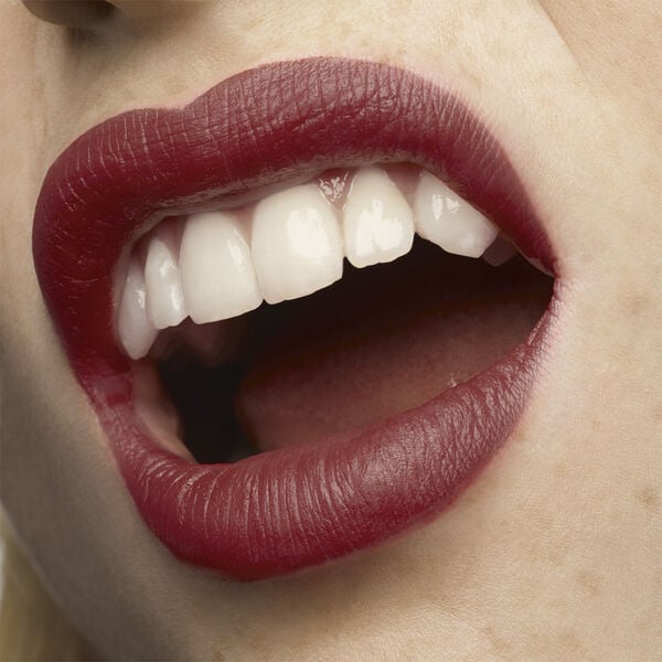 The Slim Velvet Radical læbestift