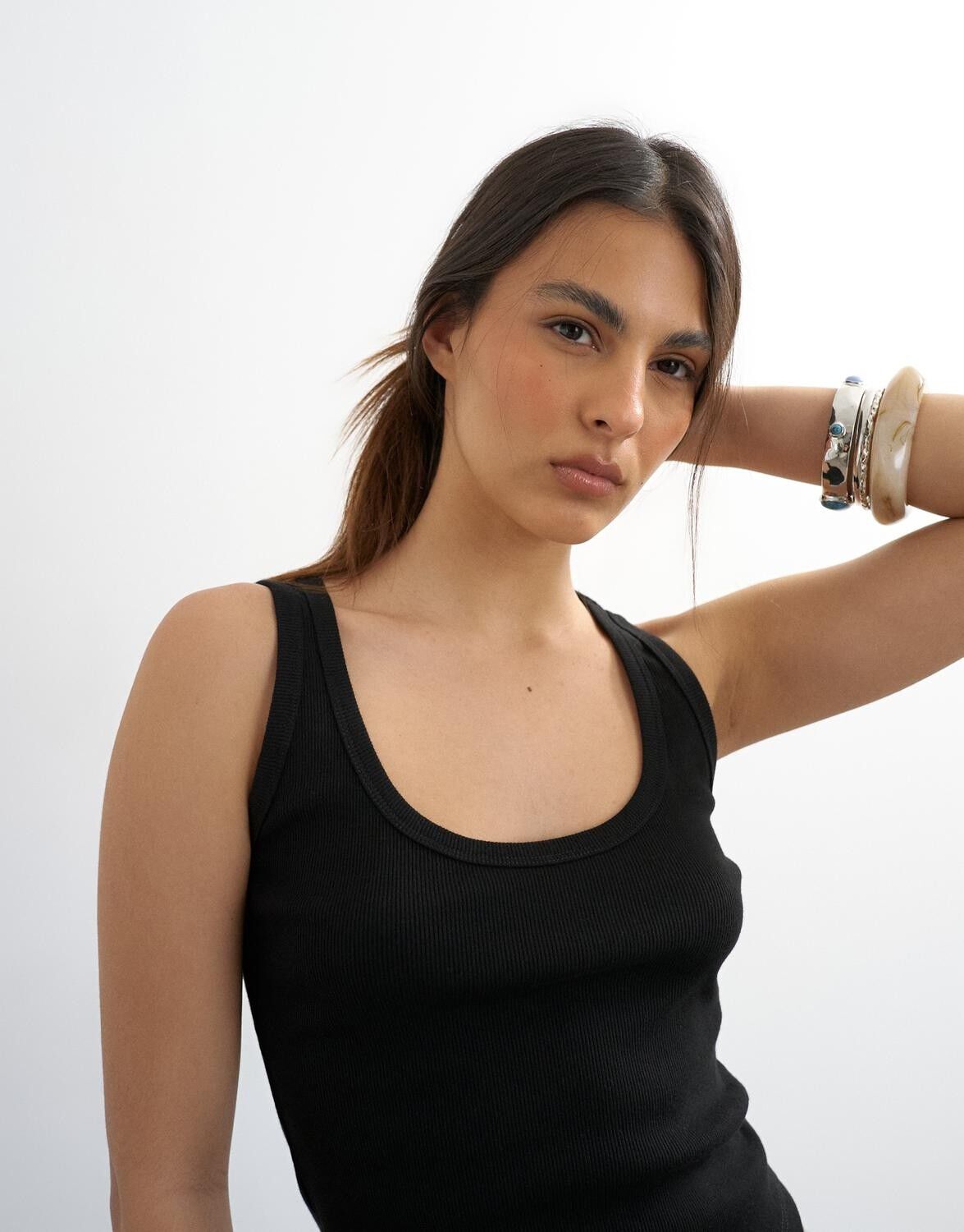 TSBRITT SL RIB SCOOP CURVE HEM VEST