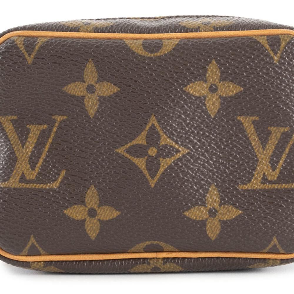 Louis Vuitton Clutch