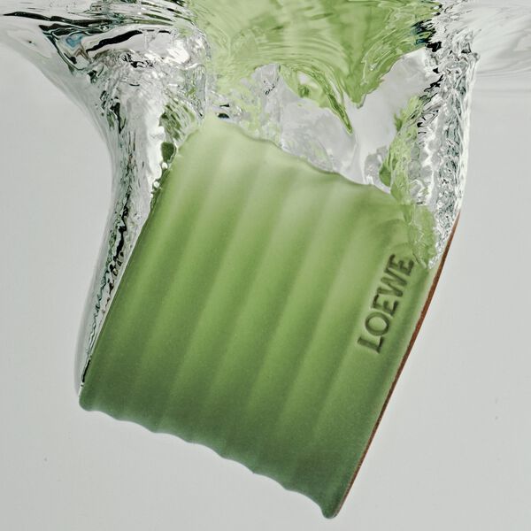 LOEWE Cucumber Medium Candle