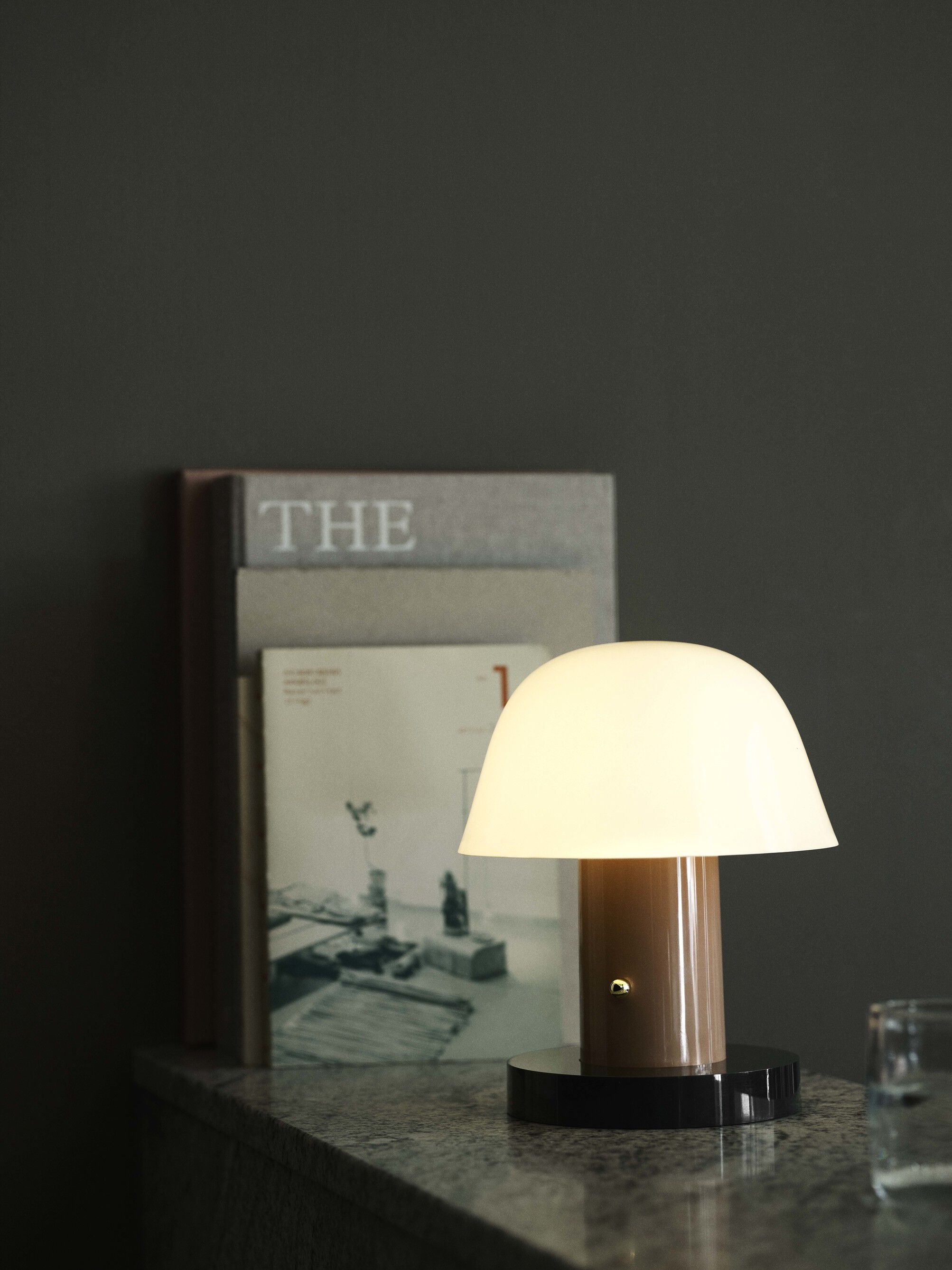 Setago JH27 Table Lamp