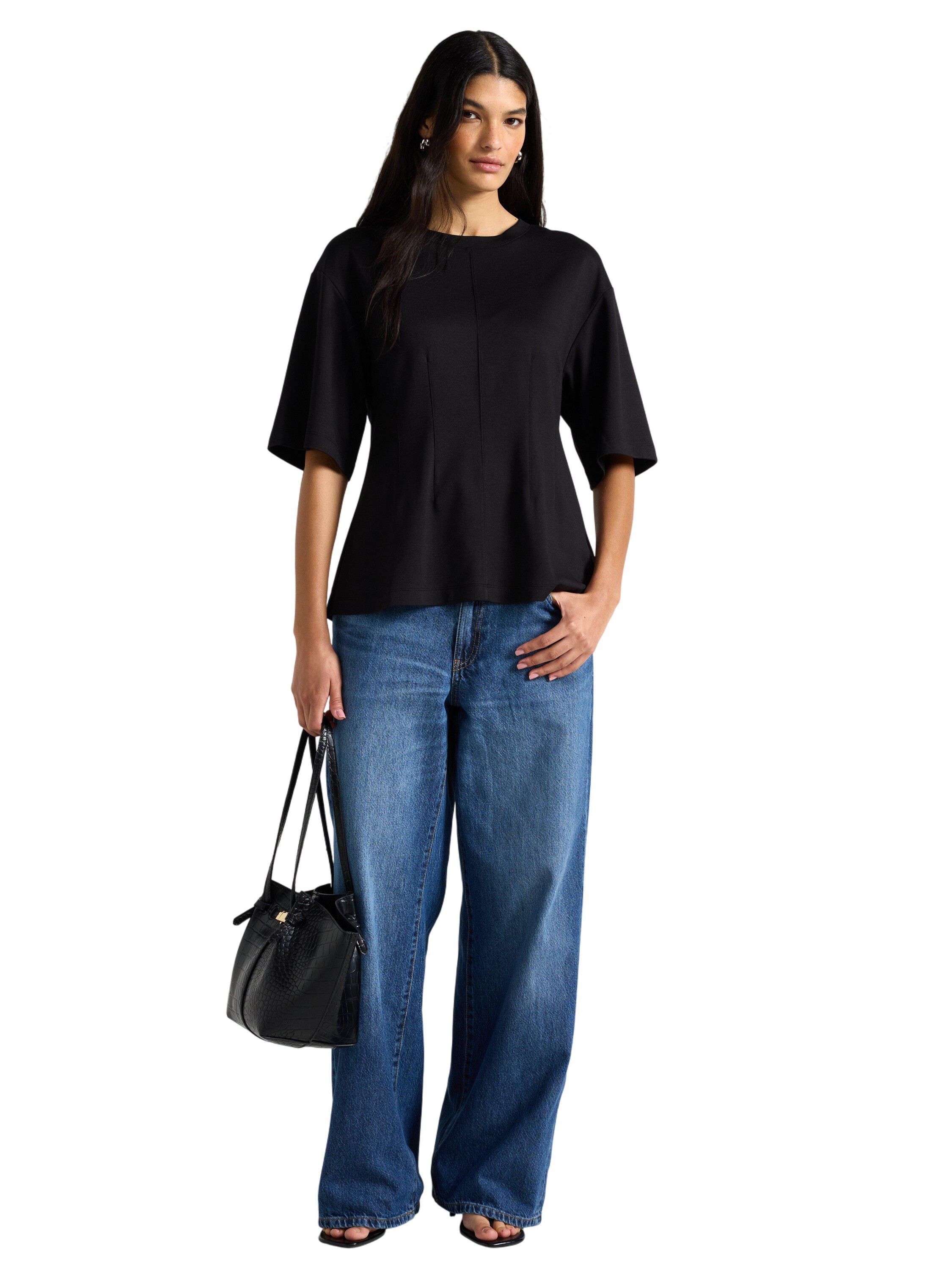 Peplumtopp i mjuk viskos med figurn