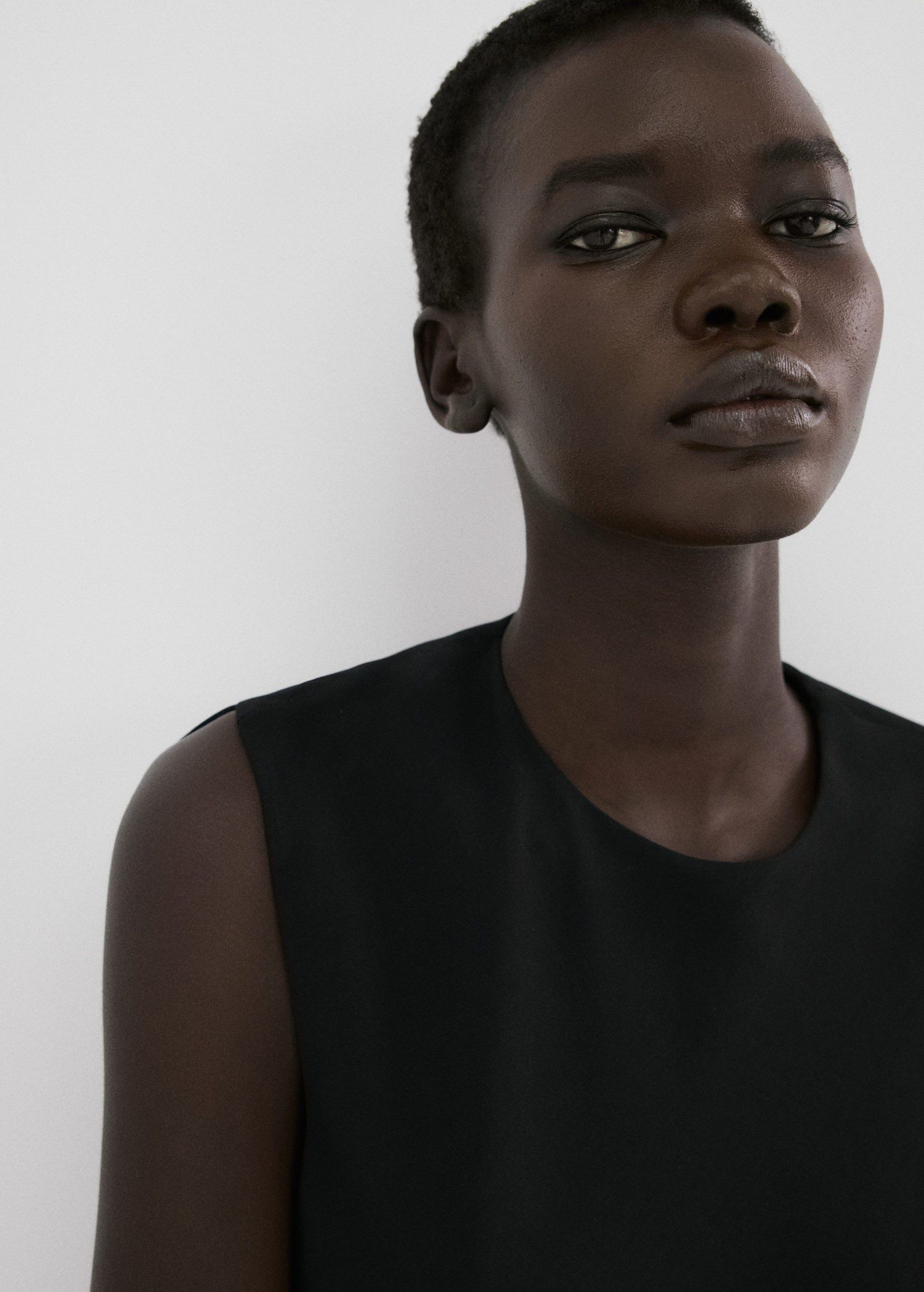 Midi-dress with back neckline