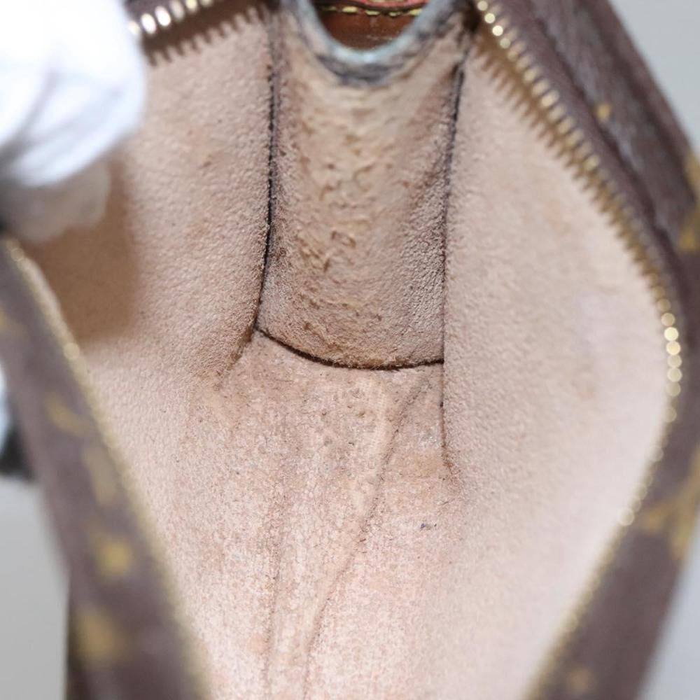 Louis Vuitton Poche Toilette