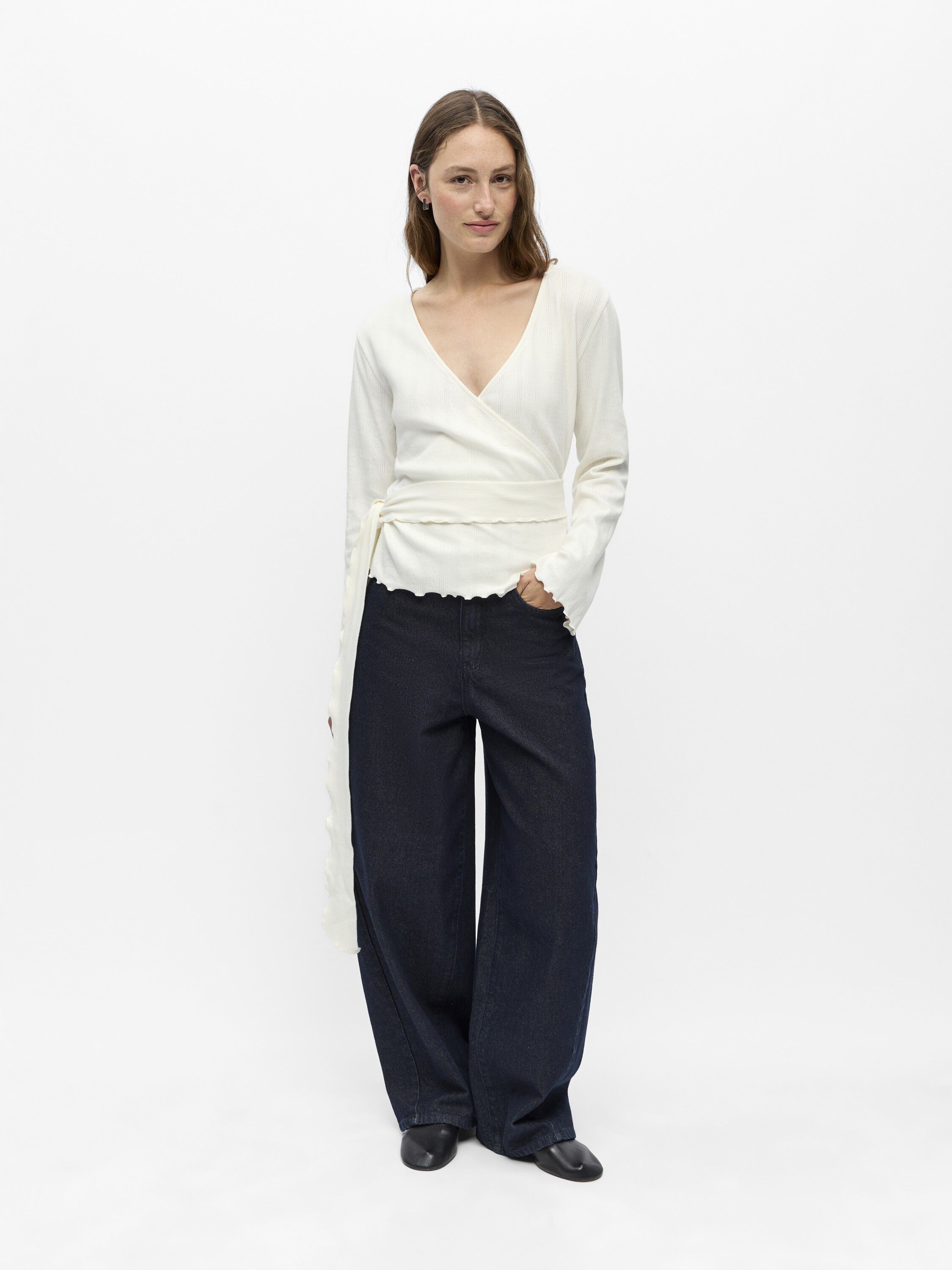 OBJLESLY L/S REG. WRAP TOP E TNE 26