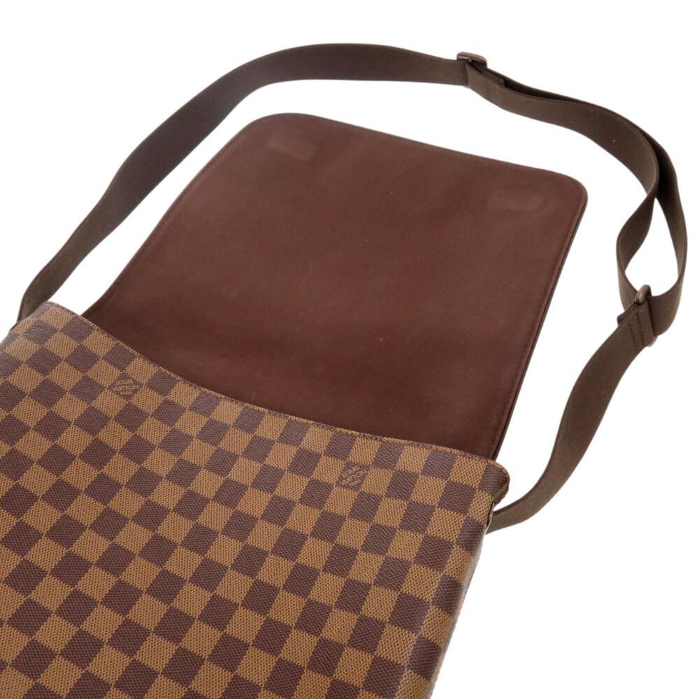 Louis Vuitton Messenger