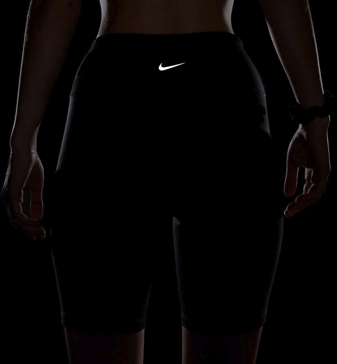 One High-Waisted Korte Tights