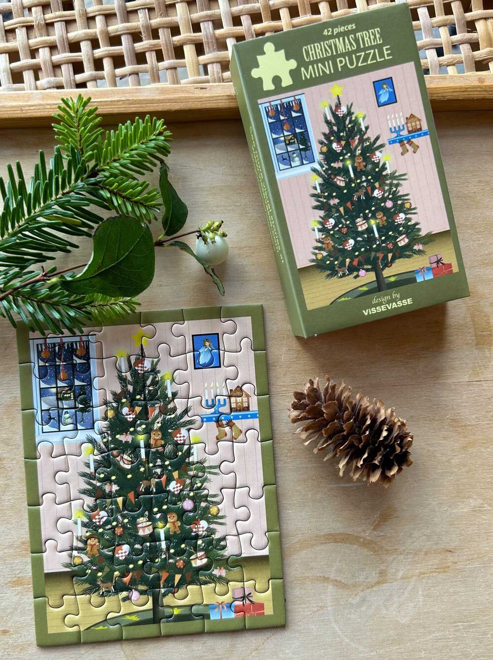 GLOWING CHRISTMASTREE - minipuslespil