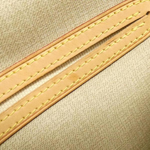 Louis Vuitton Reporter