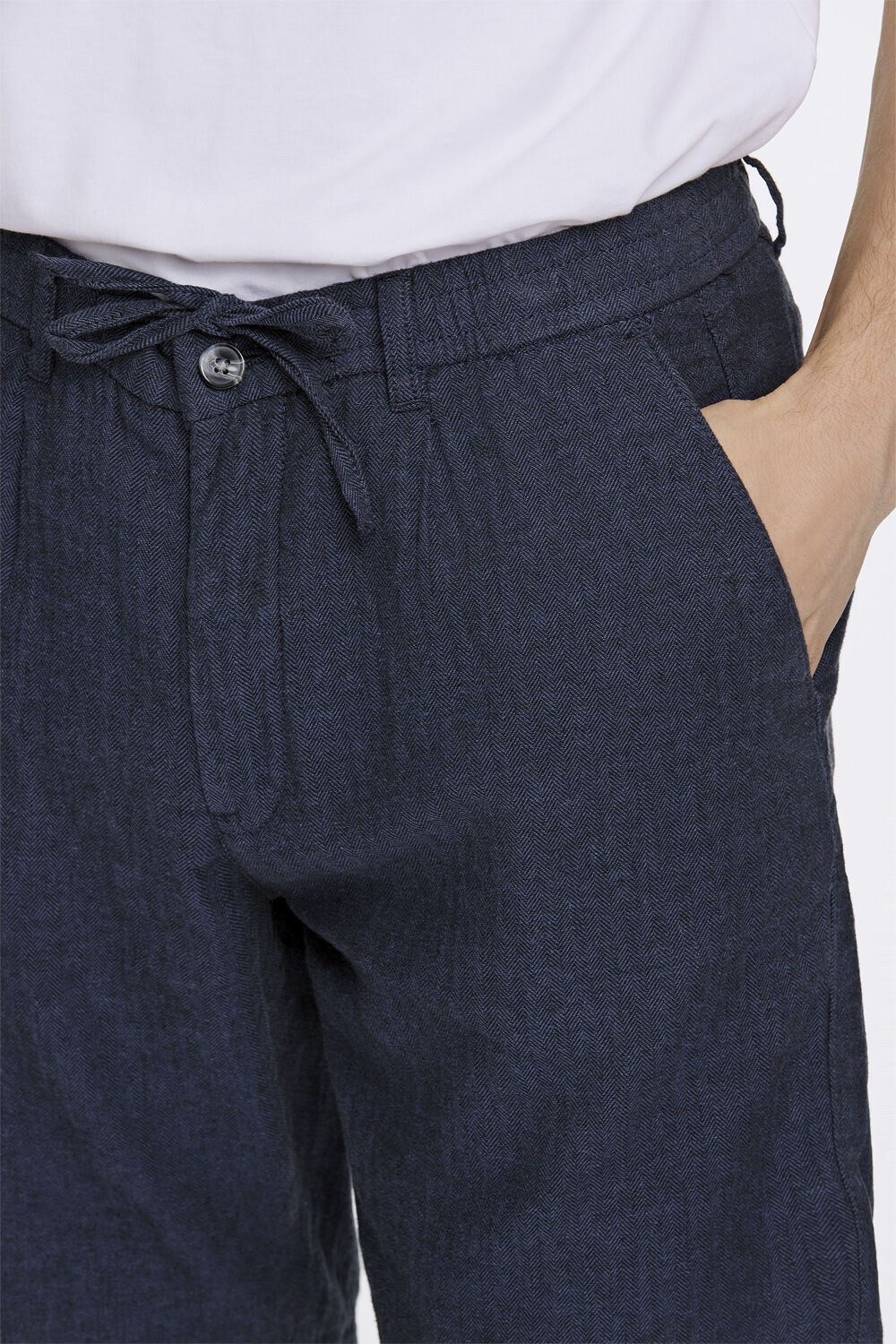 Linen blend herringbone shorts