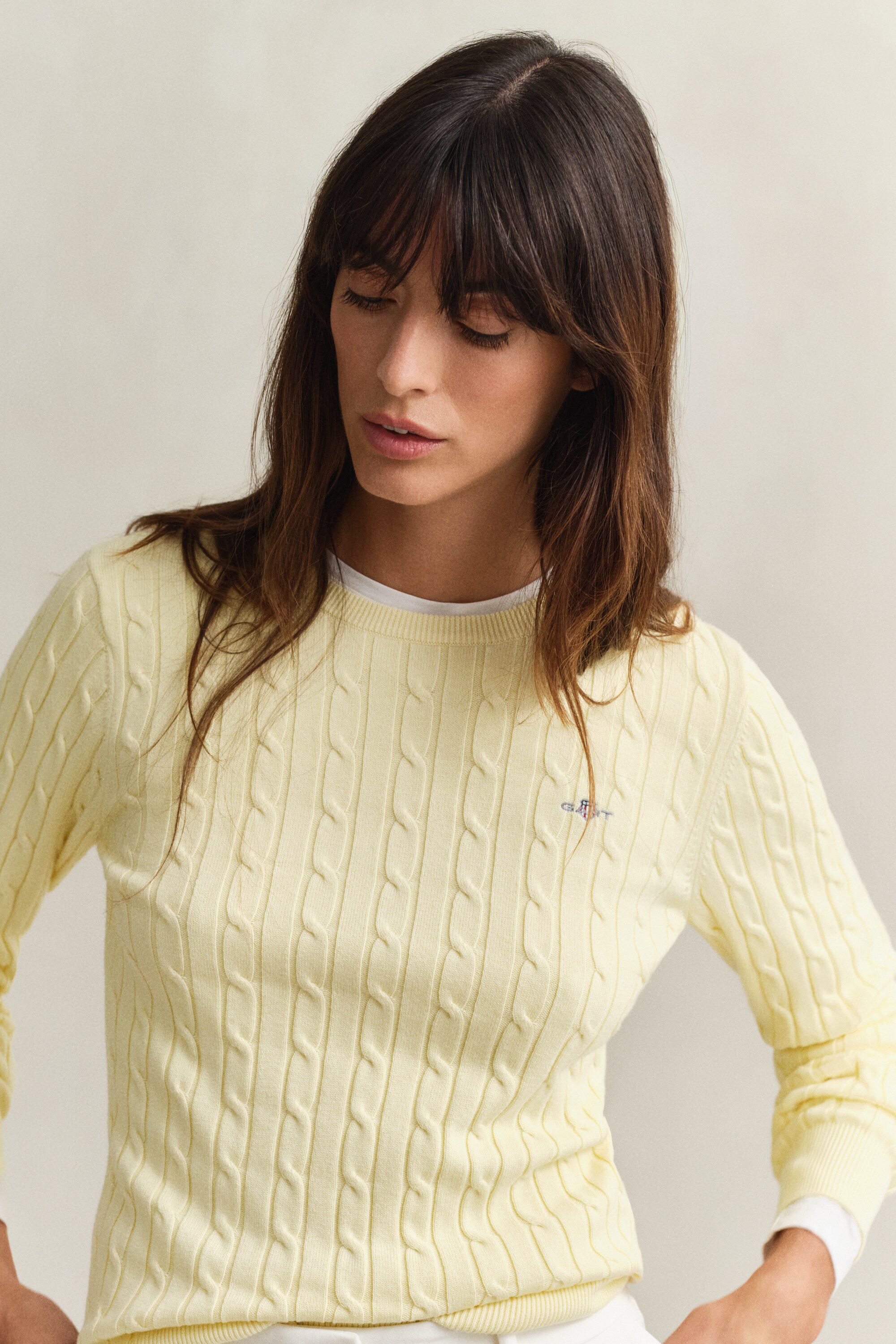 STRETCH COTTON CABLE C-NECK