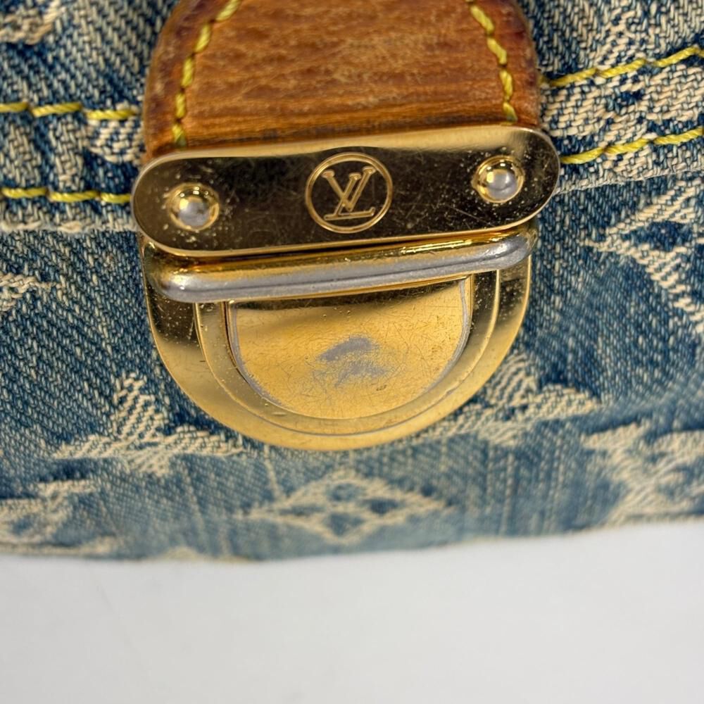 Louis Vuitton Pleaty