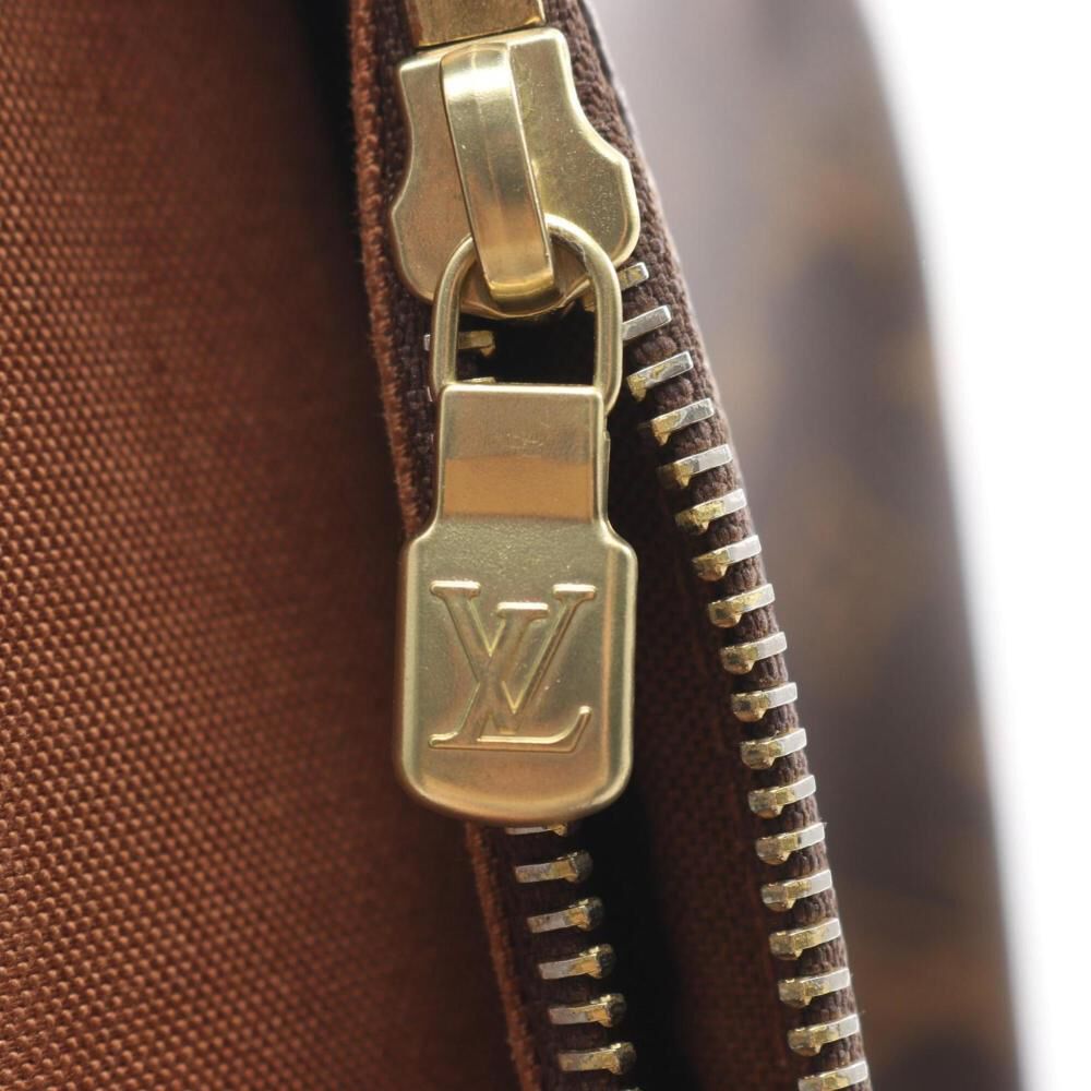 Louis Vuitton Messenger