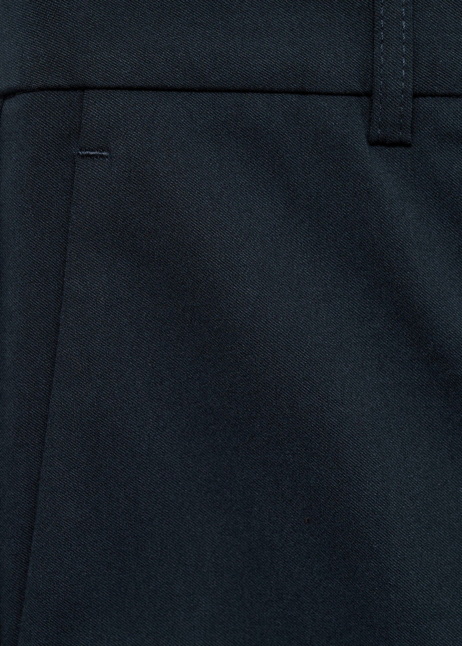 Straight-cut crop trousers