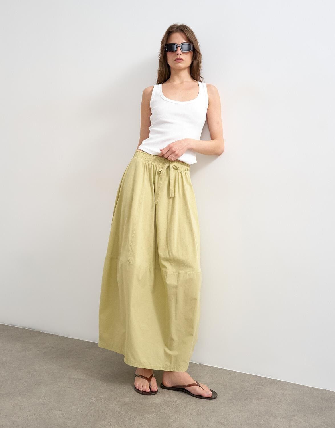 TSBRITT SL RIB SCOOP CURVE HEM VEST