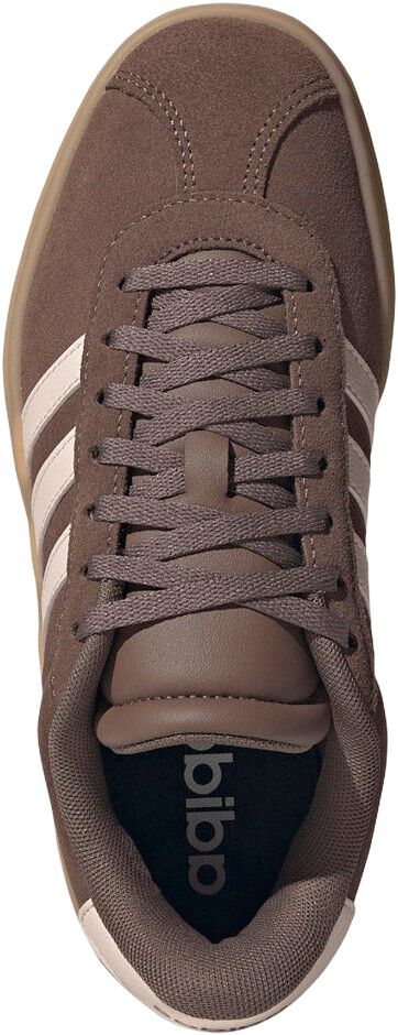 VL Court Bold Sneakers