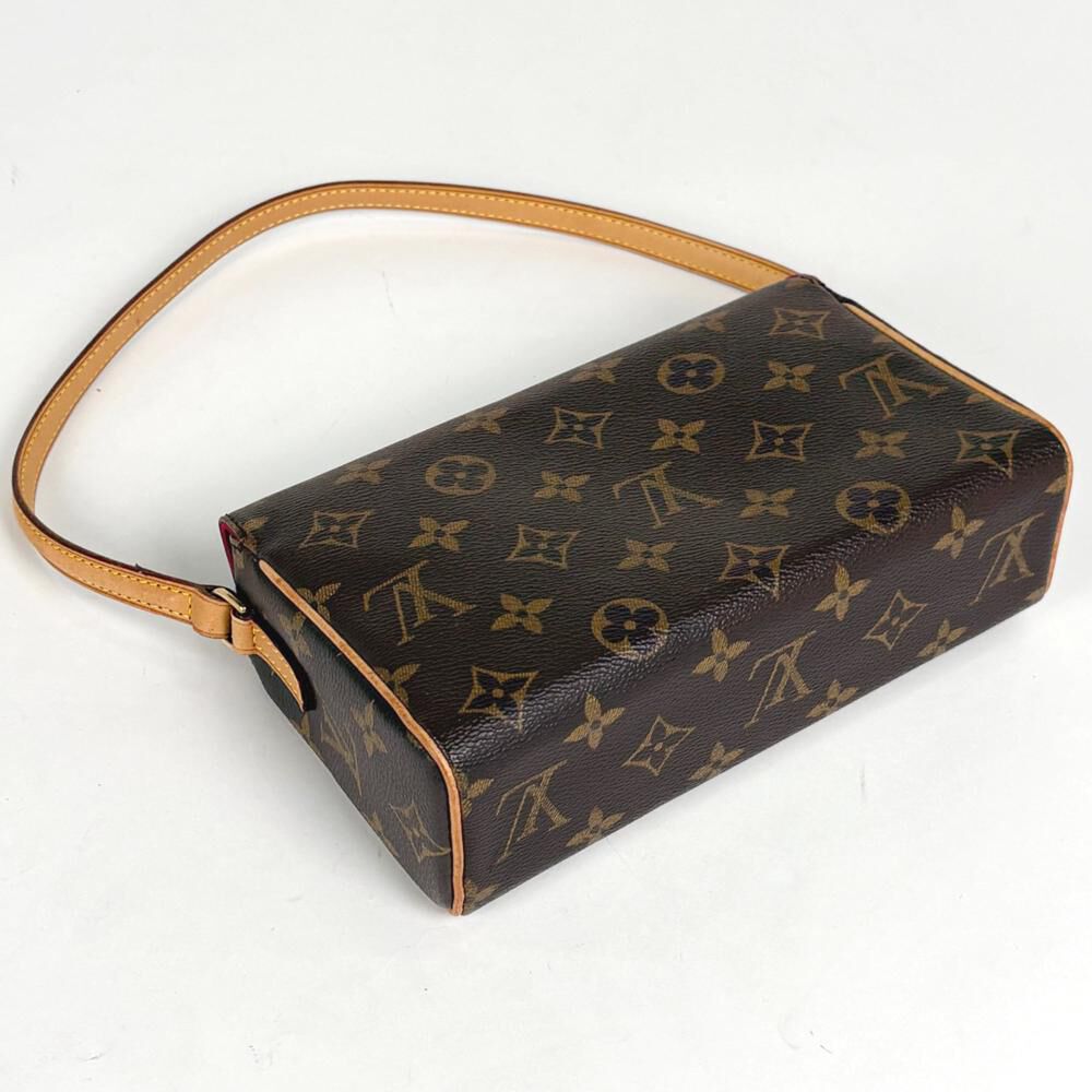 Louis Vuitton Recital