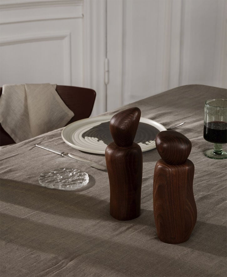 Pebble Grinder - Dark Brown