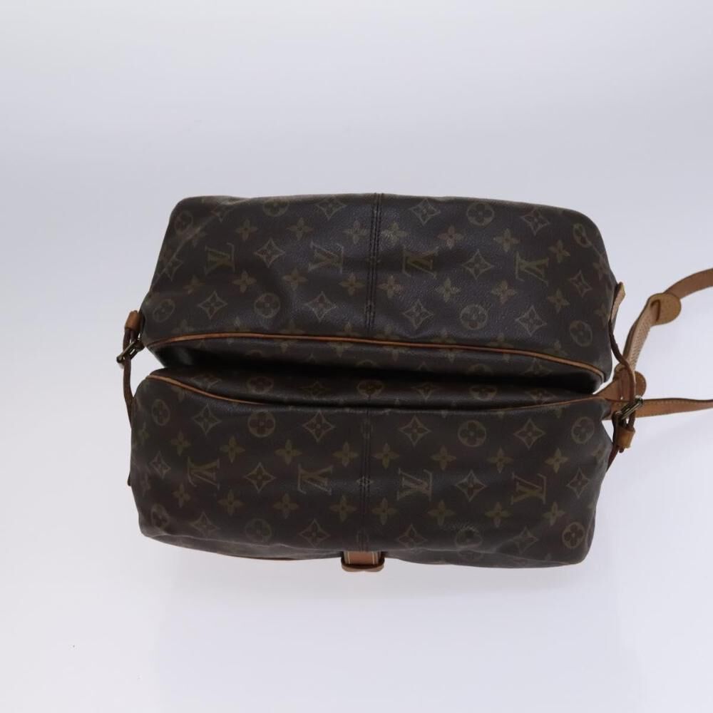 Louis Vuitton Saumur
