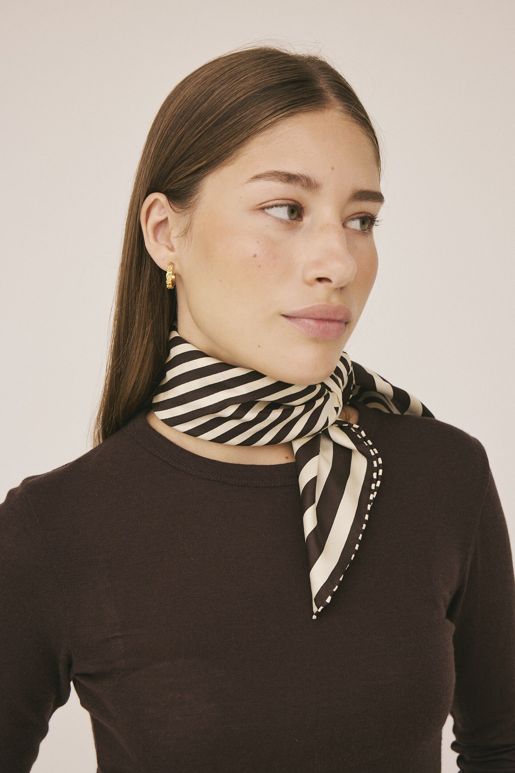 Geometric Scarf 100% Silk - 61x61cm