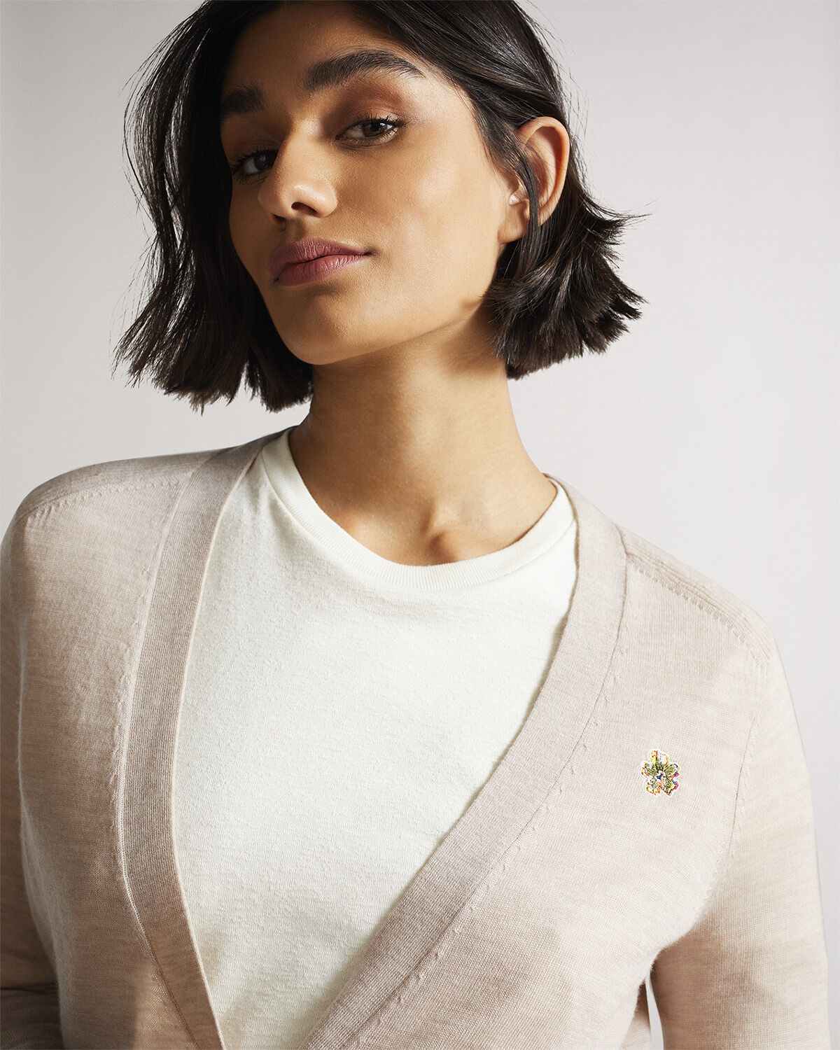 AIYLEEN Merino Low V Cardi