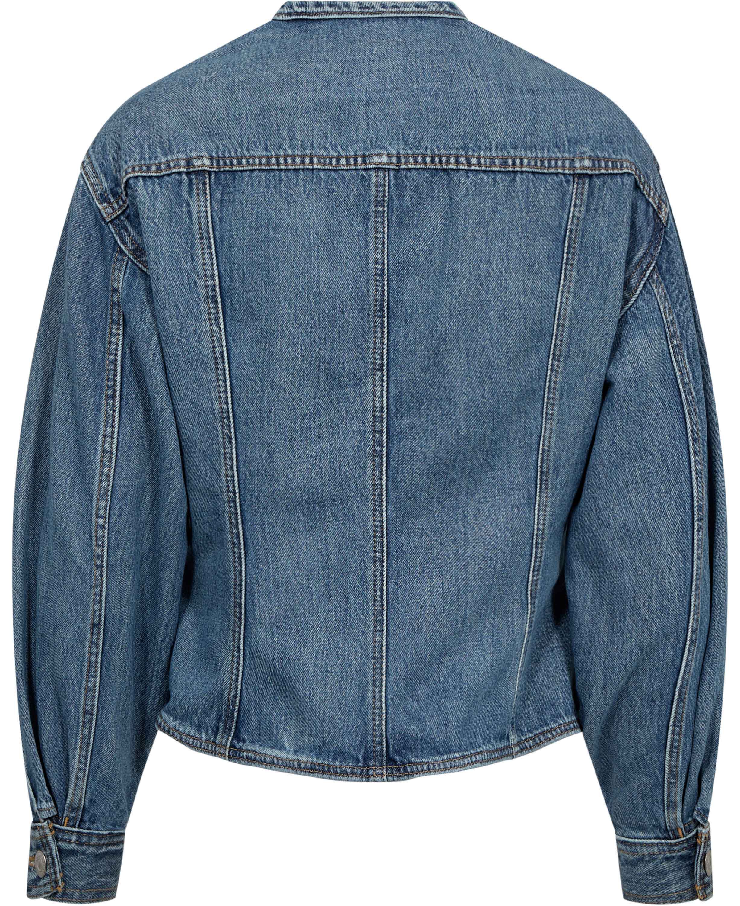 SCULPTED TRUCKER DOLLY DAY