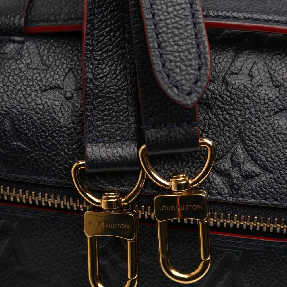 Louis Vuitton Shoulder Bags