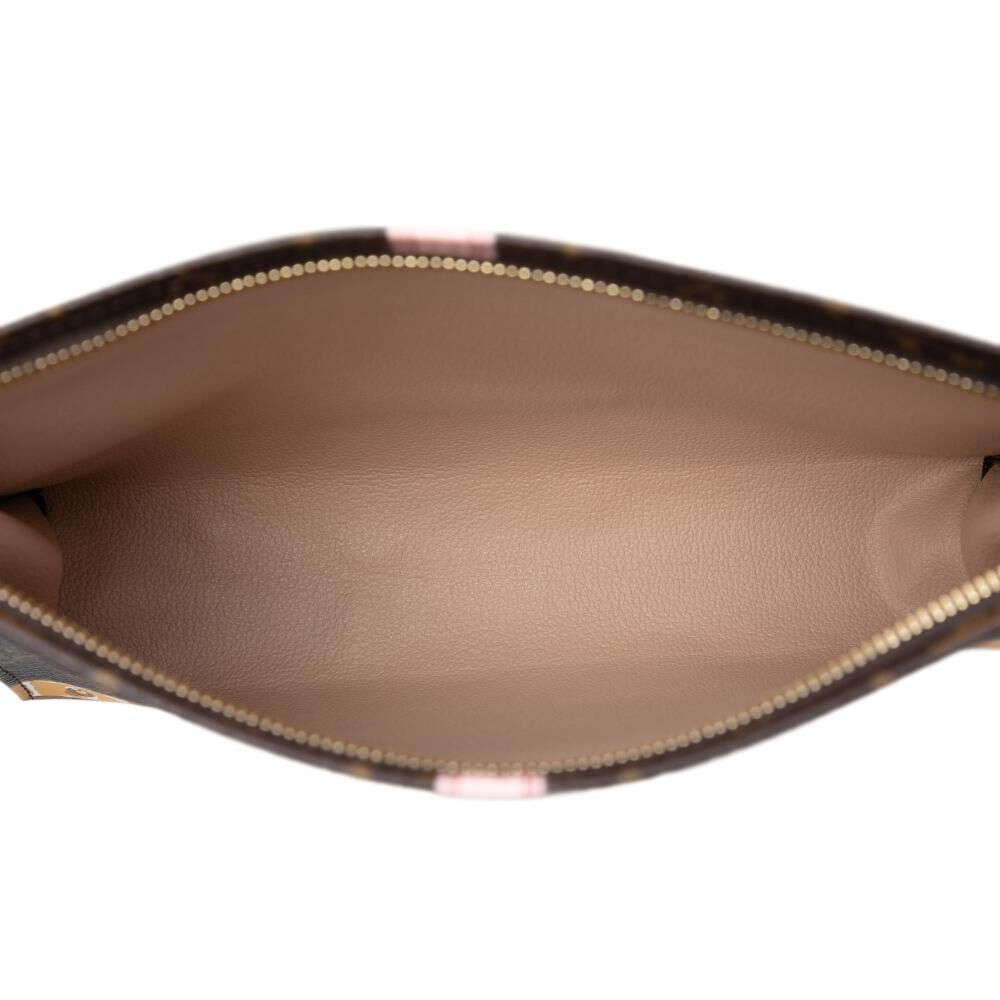 Louis Vuitton Clutch