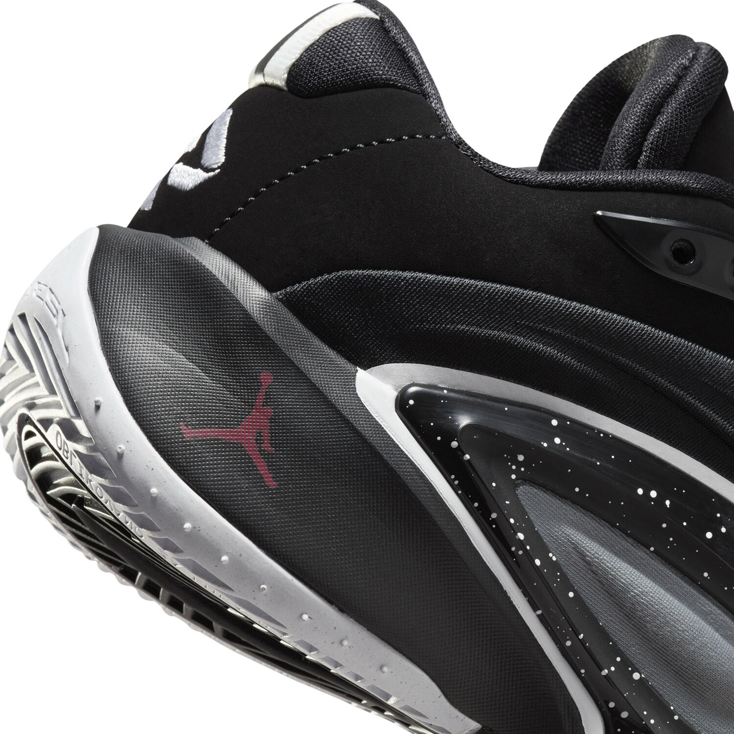 Jordan Luka 3 Sneakers