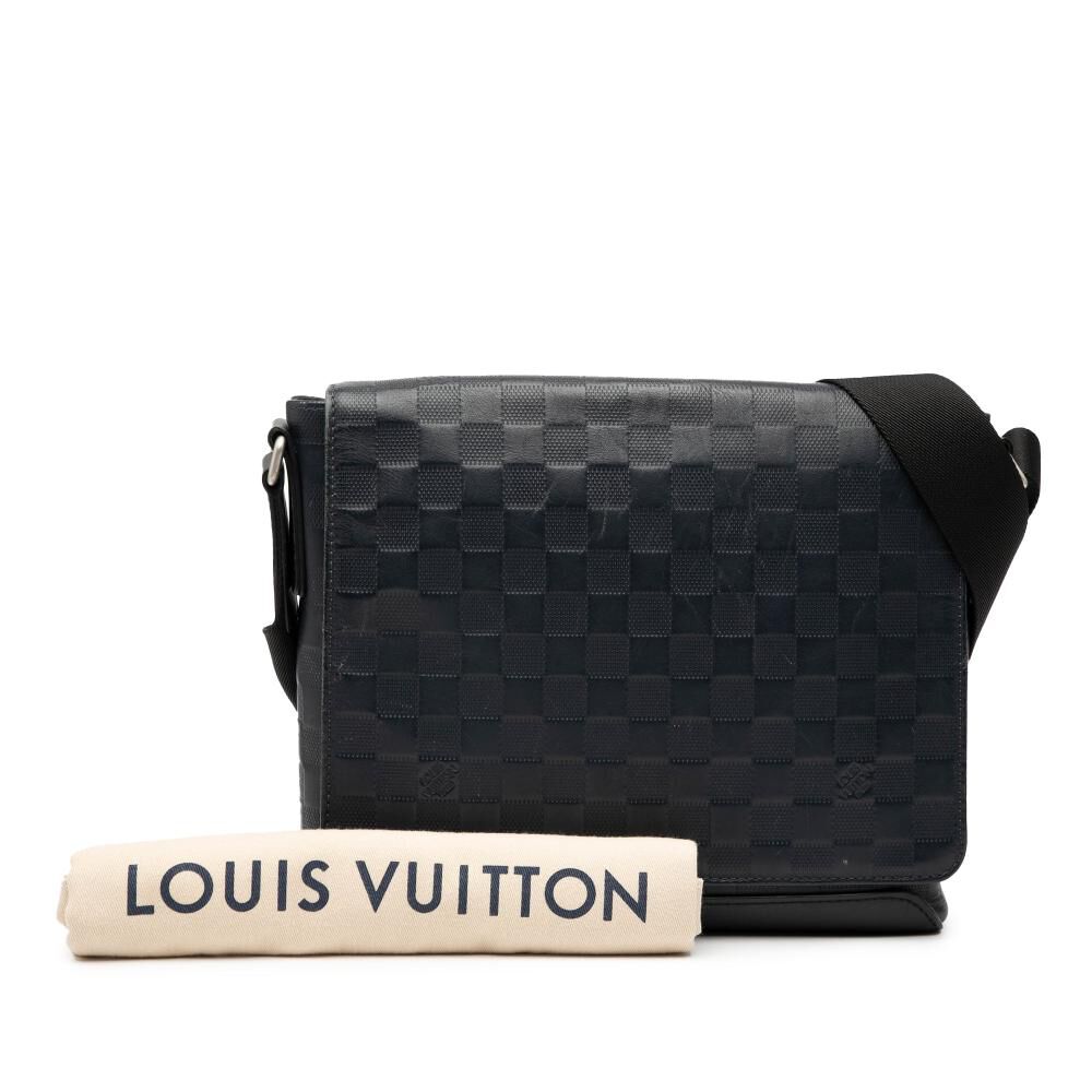 Louis Vuitton District