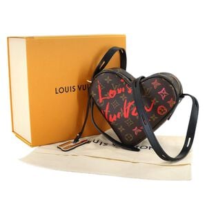 Louis Vuitton Shoulder Bags