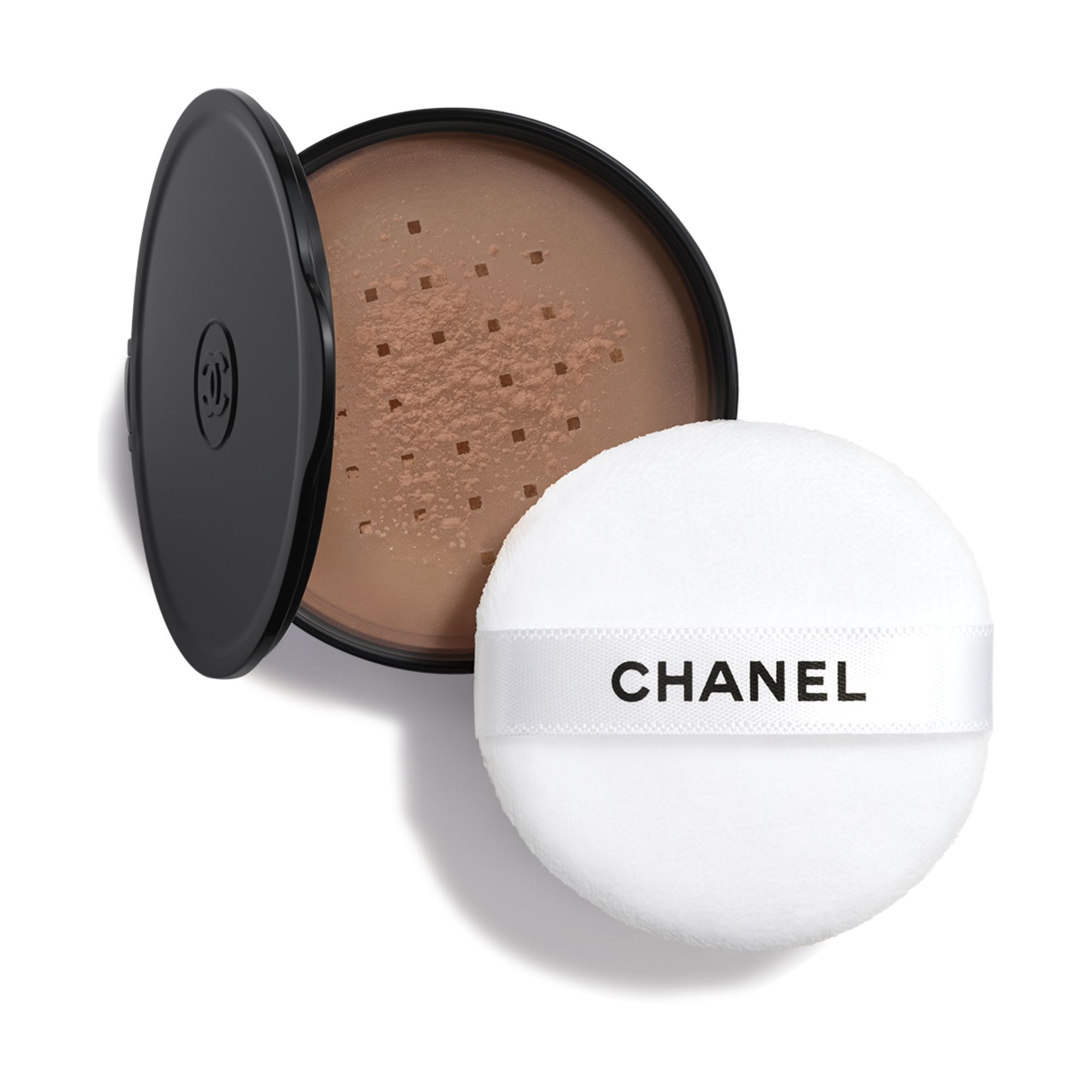 L&Oslash;ST PUDDER, NATURLIG FINISH. ON-THE-GO FORMAT