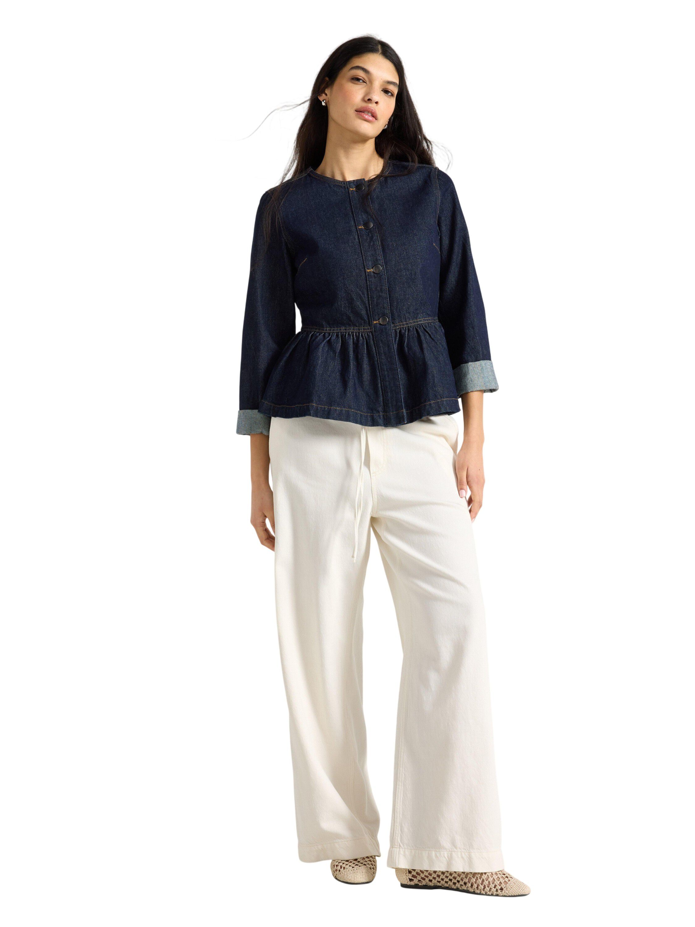 Denimjakke med peplum-passform og u