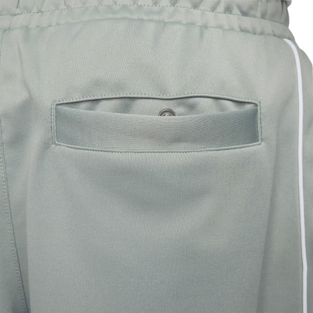 sportswear club shorts