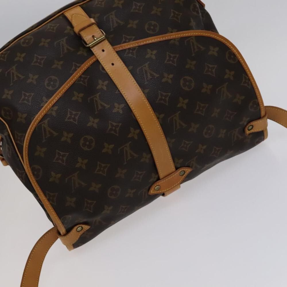 Louis Vuitton Saumur