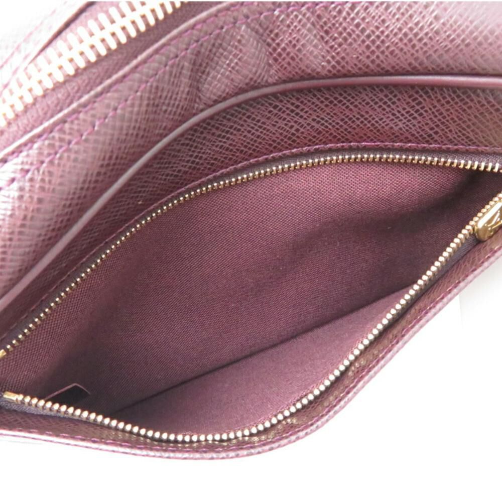 Louis Vuitton Clutch